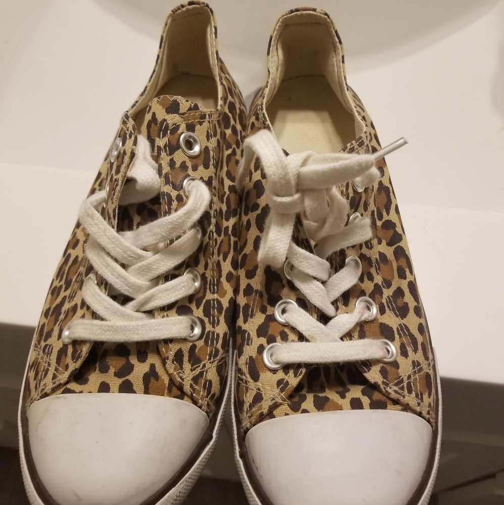 Cheetah print shoes